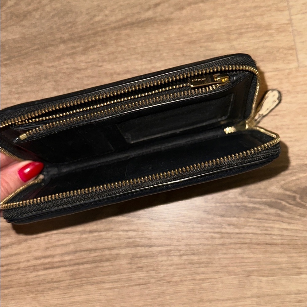 Coach Black Leather Zip Wallet - Picture 6 of 6